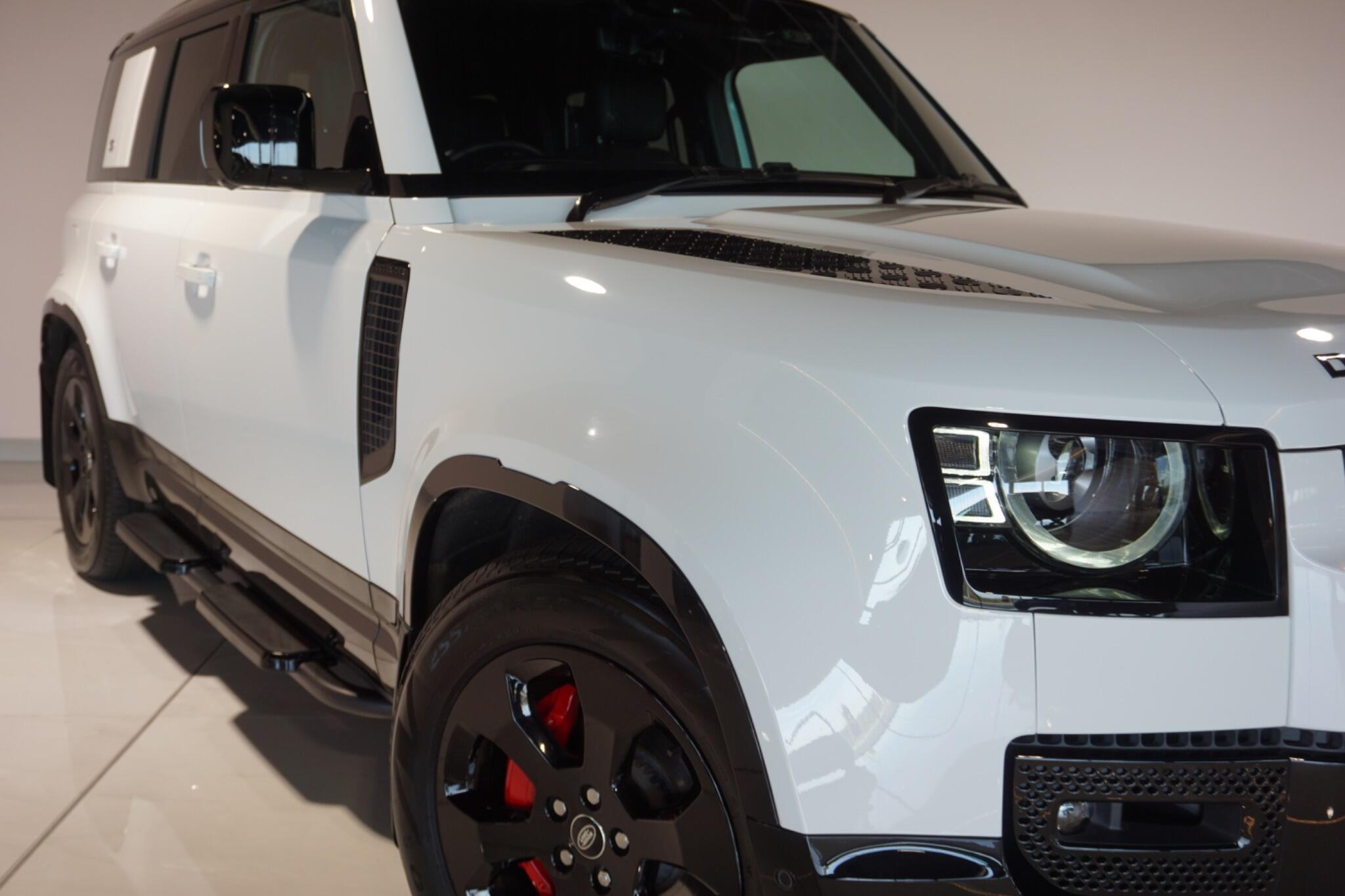 Land Rover Defender 110 2.0 P400e 15.4kWh X-Dynamic HSE SUV 5dr Petrol Plug-in Hybrid Auto 4WD Euro 6 (s/s) (404 ps)